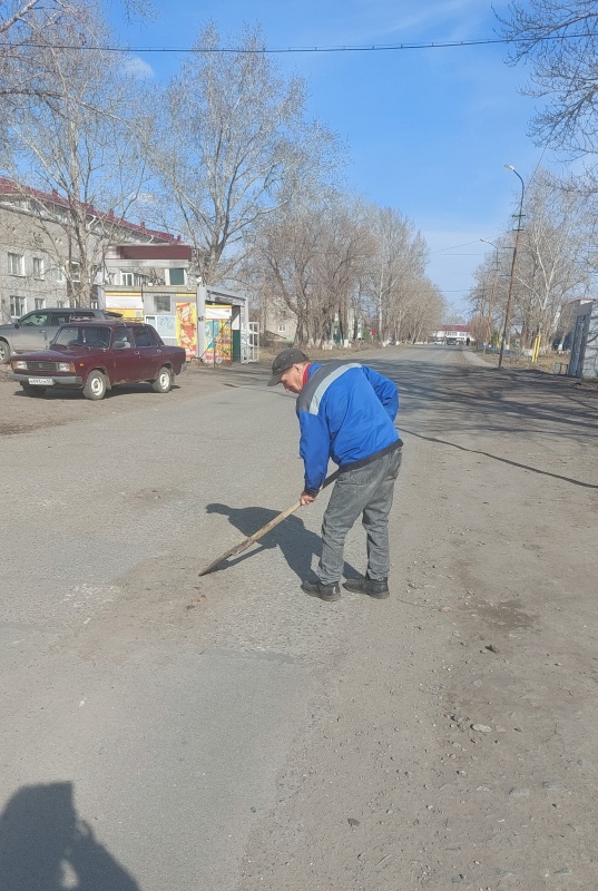 ул.50 лет Октября п.Новоомский.