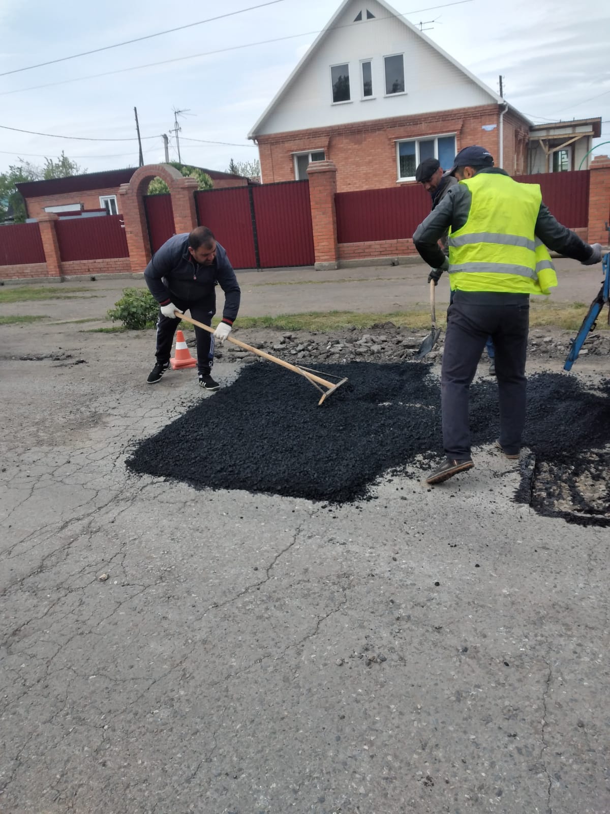 Благоустройство внутрипоселковых дорог..